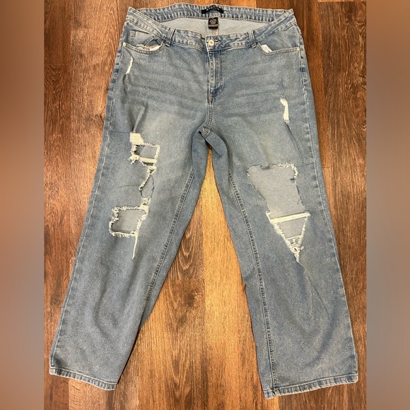 Baccini 18 18w Womens Plus Holy Distressed Jeans 2 for the Price of 1 ! - Picture 2 of 6